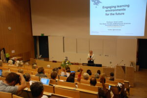 Professor Kirsti Lonka giving a presentation.